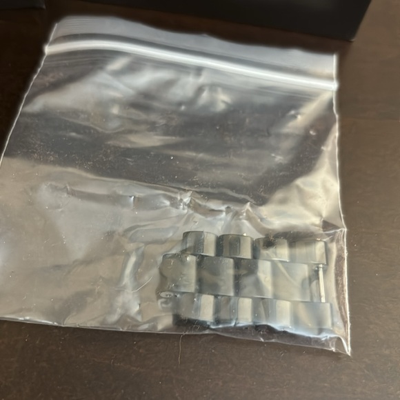 Never worn!! Watch - Picture 4 of 5